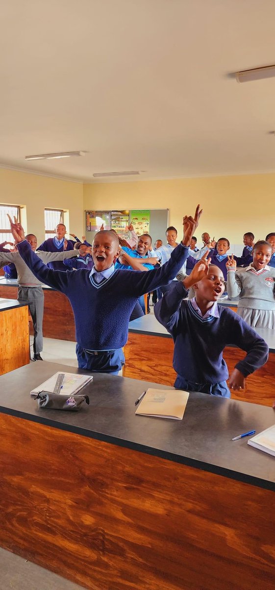 Exposcience's tweet photo. Eskom Expo for Young Scientists learner workshop in Port Elizabeth!! In attendance: Learners from Noninzi Luzipho Primary School and James Ntungwana Primary School
A big thank you to Ms Fundiswa Smith and Noninzi Luzipho for hosting us.
#Exposcience #DiscoverEskomExpo #stem #stemeducation #stemactivities #stemforkids #stemlearning