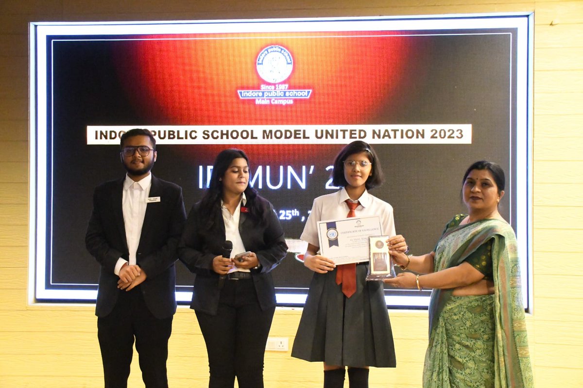 indorepublicsch's tweet photo. '𝐒𝐡𝐚𝐩𝐢𝐧𝐠 𝐭𝐡𝐞 𝐨𝐫𝐝𝐢𝐧𝐚𝐫𝐲 𝐦𝐢𝐧𝐝𝐬 𝐢𝐧𝐭𝐨 𝐞𝐱𝐭𝐫𝐚𝐨𝐫𝐝𝐢𝐧𝐚𝐫𝐲 𝐞𝐱𝐩𝐞𝐫𝐭𝐬 𝐢𝐬 𝐚 𝐬𝐤𝐢𝐥𝐥!'
The two-day IPSMUN'23 Summit at Indore Public School-Main Campus,culminated on Tuesday, April 25, 2023.
The Principal, Ms. Sudha Pandey extended gratitude https://t.co/YLs6AvMhy6