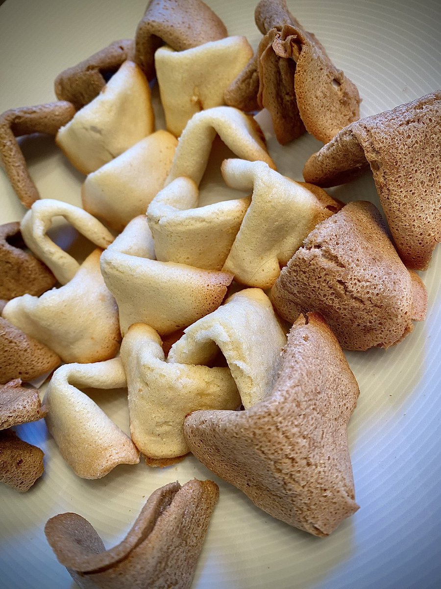 CHFTY Pizzas🍕 (@chftypizzas) on Twitter photo We are super impressed with <a href="/sallytomato/">sallytomato</a>'s homemade fortune cookies🥠
Want us to share your food photos? Jump into our server and drop some pictures with descriptions into the Show Your Food channel🍕 We are super impressed with <a href="/sallytomato/">sallytomato</a>'s homemade fortune cookies🥠
Want us to share your food photos? Jump into our server and drop some pictures with descriptions into the Show Your Food channel🍕