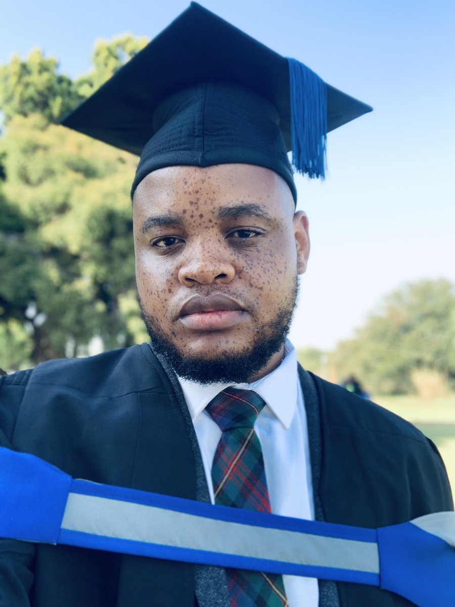 hlovo_'s tweet image. 🫶🏾