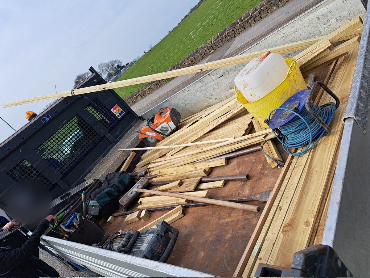 DerbysRPUBikers's tweet image. Another #insecureload stopped.
#claycross.
You MUST secure all items. 
Simple measures could have easily prevented this.
#TOR issued.
#opsbikes
#optramline