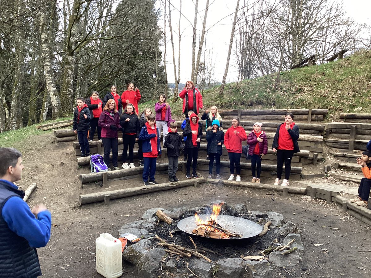 alehousewells's tweet photo. Busy day yesterday with fencing and orienteering then a sing song round the campfire! https://t.co/p98LYidRCo