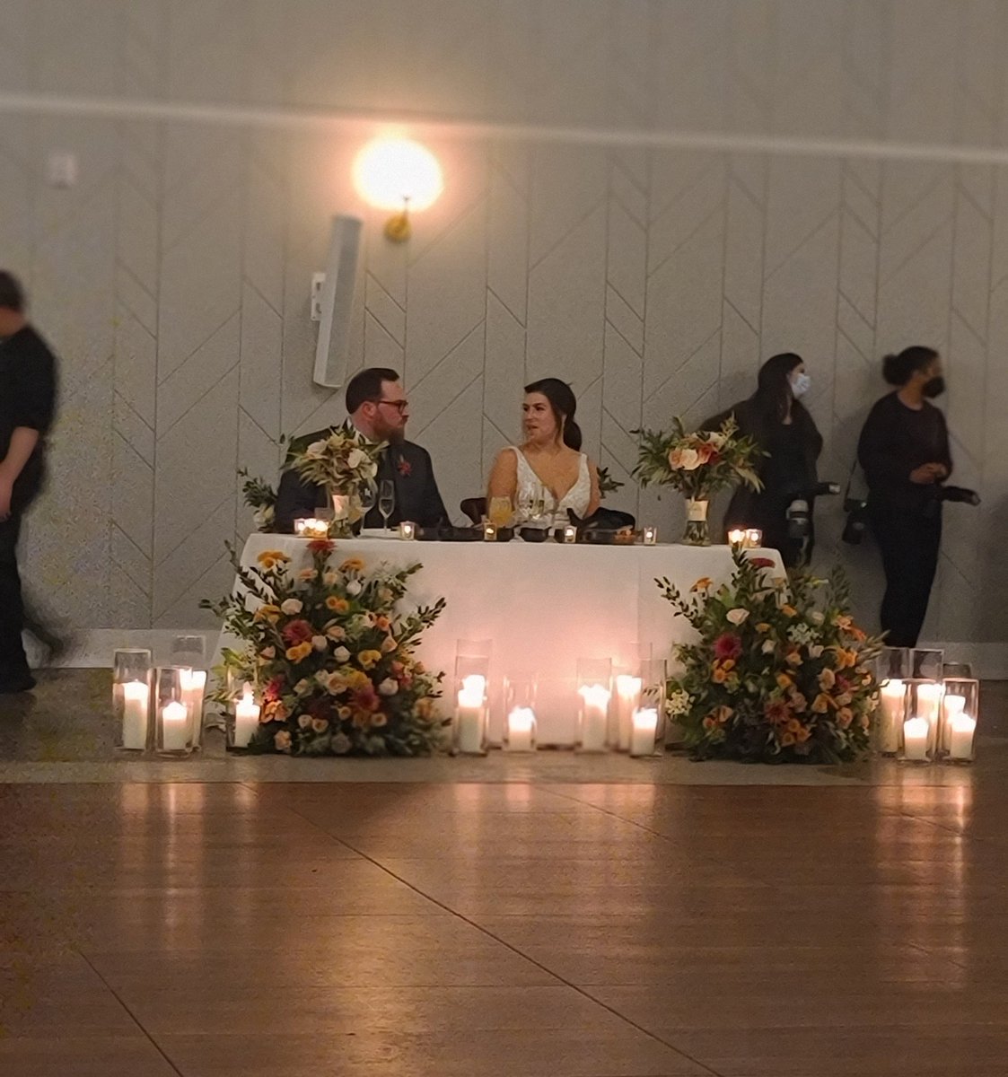 JLODesigns's tweet photo. Sweetheart table https://t.co/8ag1j67DCZ
