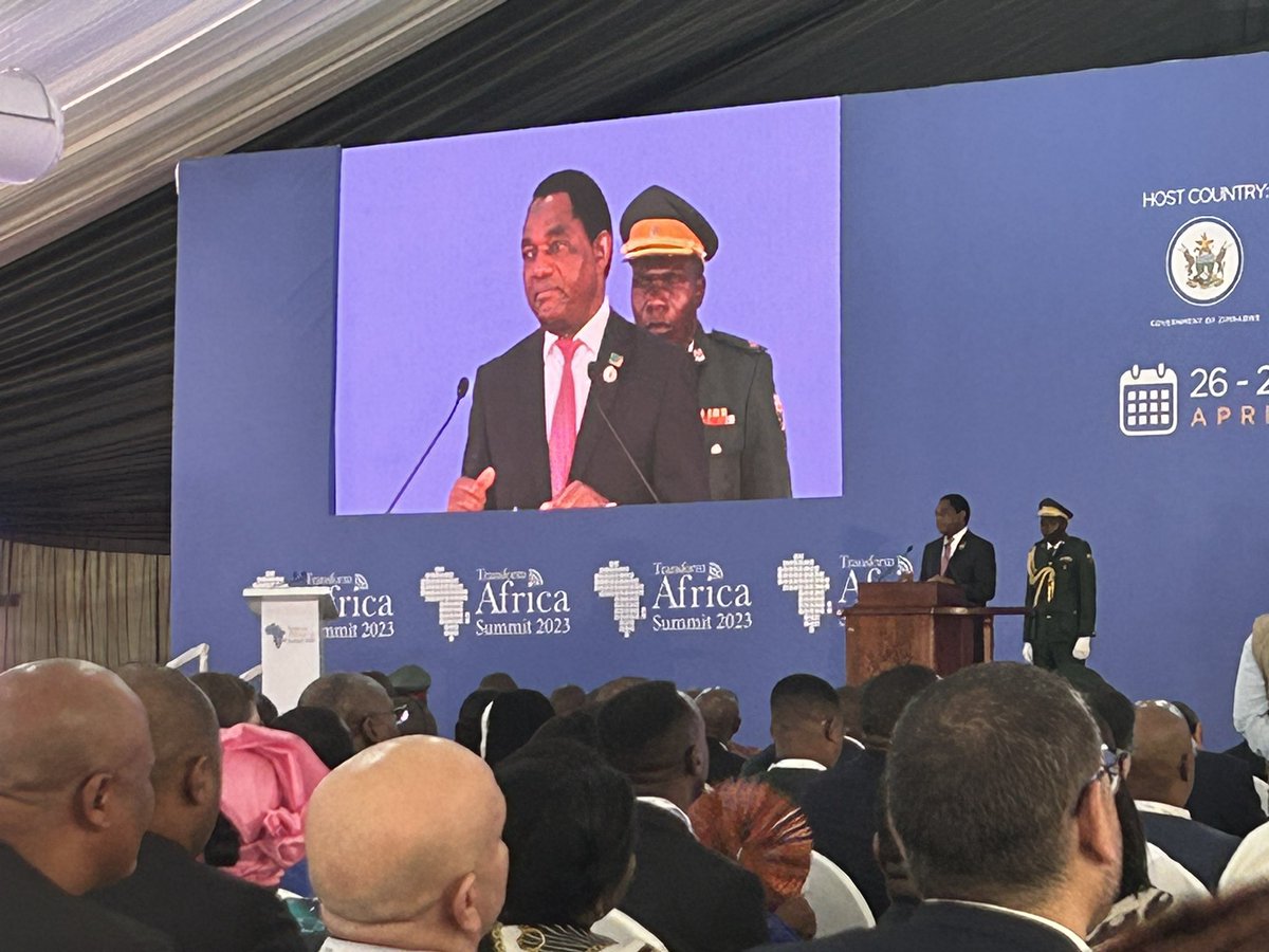 tuyenipeter's tweet photo. President @HHichilema speaking eloquently about the importance of #digitaltransformation for improving productivity of the private sector and efficiency in the public sector which all ultimately lead to economic growth. #TAS2023 #digitization #digitalinclusion https://t.co/SYOhgxKes4