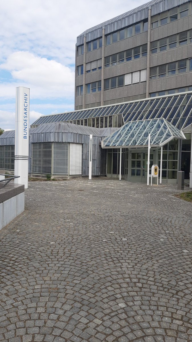 Bei der Suche nach Unterlagen für mein Projekt hat es mich schon in einige Städte und Archive verschlagen. Heute ist mit dem Bundesarchiv in Koblenz wieder eine der wenigen Konstanten an der Reihe. Nächste Woche geht es dann zur Ergo nach Düsseldorf! #SFB1288DocSerie #SFB1288