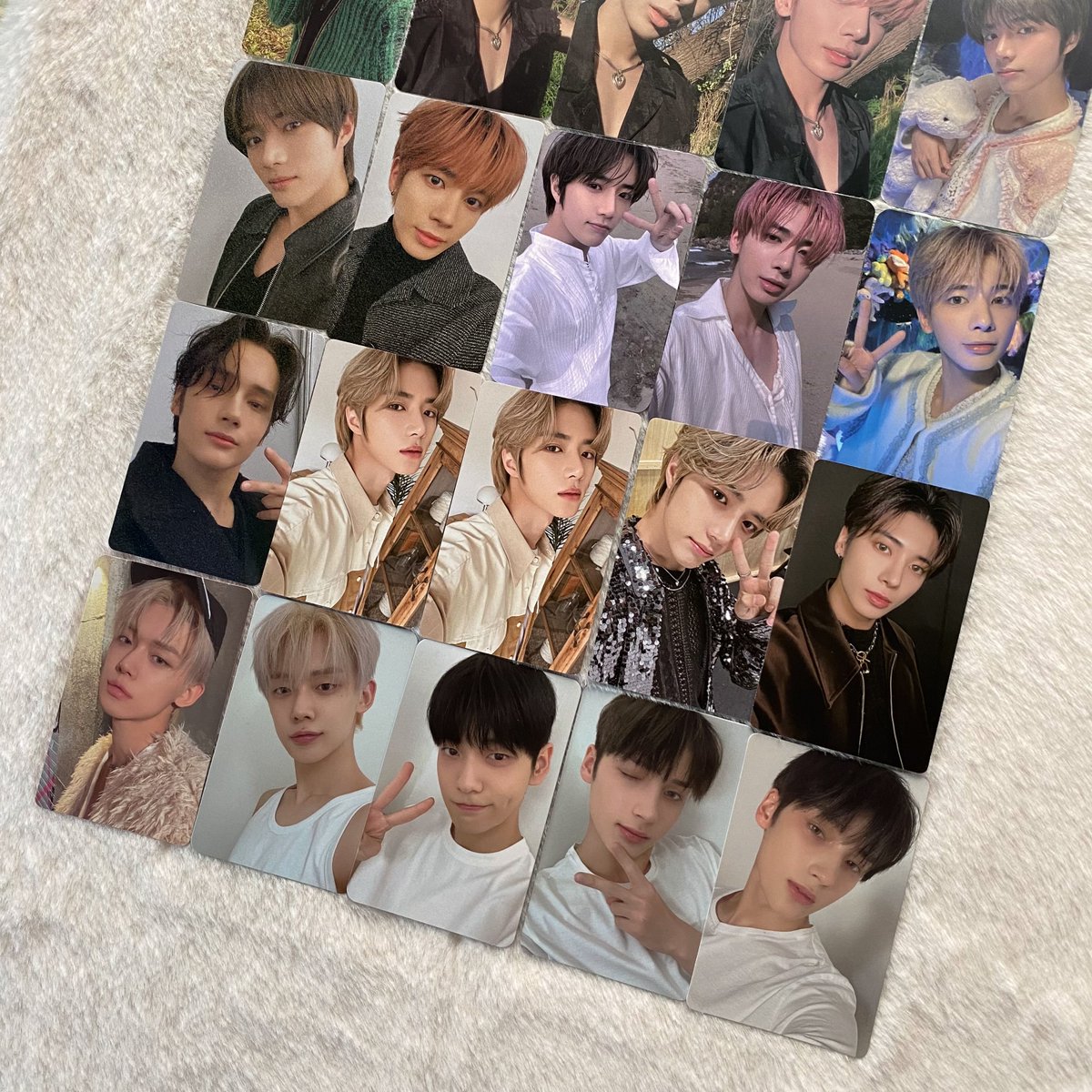 80gummy's tweet photo. wts lfb ph

✪ txt photocards ✪
— 11,850php
— open for hatians but host &amp; make your own pbd ⚠️
— can ship to diff addresses
— 3 weeks dop (w at least 2k dp)

💌 reply or dm for inquiries

t. yeonjun soobin beomgyu taehyun hueningkai pc pob lullaby shopee pob lucky draw ld sg23 https://t.co/lG4vdr4srd