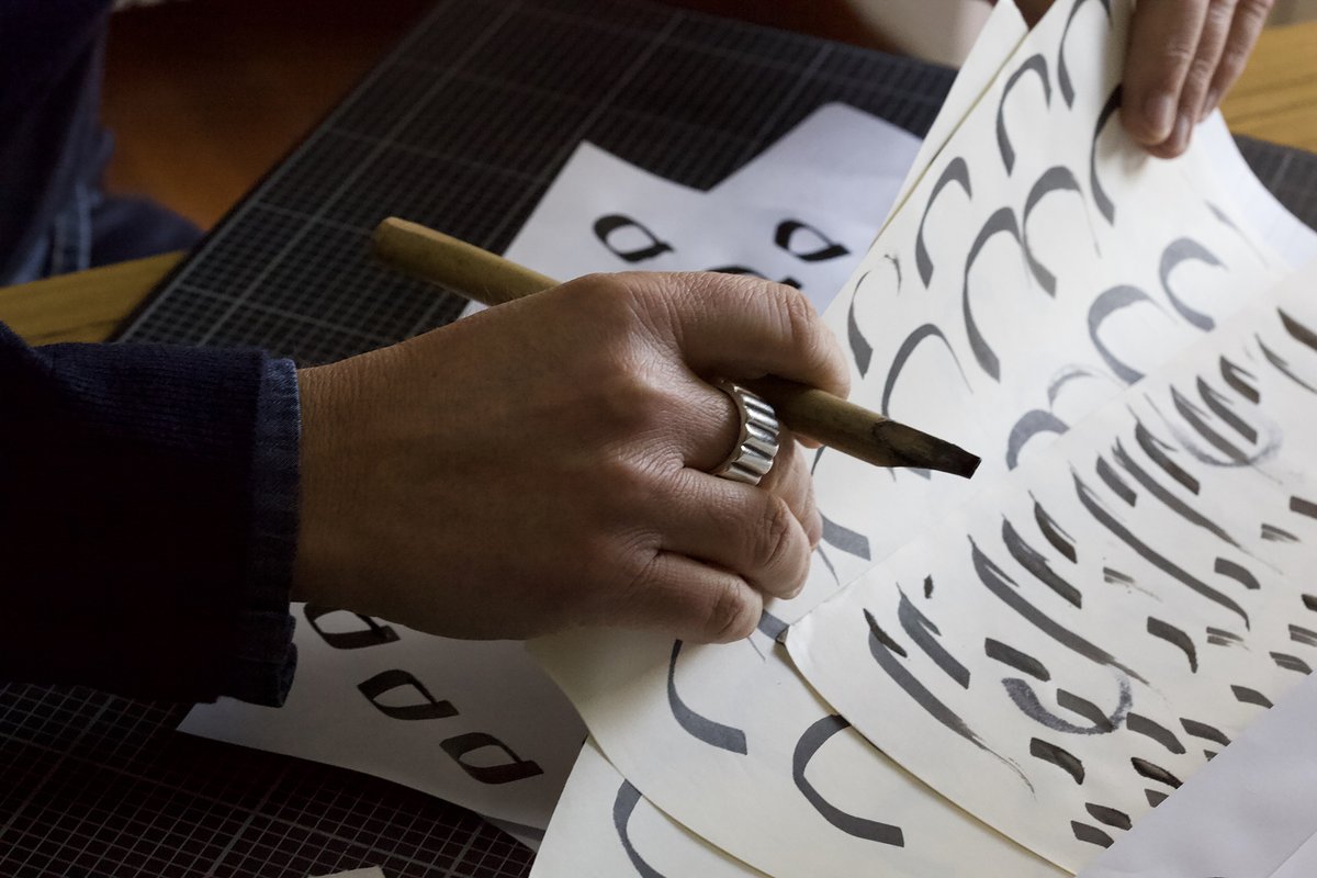 parachutetype's tweet photo. Vibe check ✰ Just doin our thing, here in the Parachute HQ, a place to experiment, play and create ☀️🖋💌

  #typography #typedesign #type #font #design #graphicdesign #parachutetypefoundry #parachutetype #parachutefonts https://t.co/KSnTQ3UA36