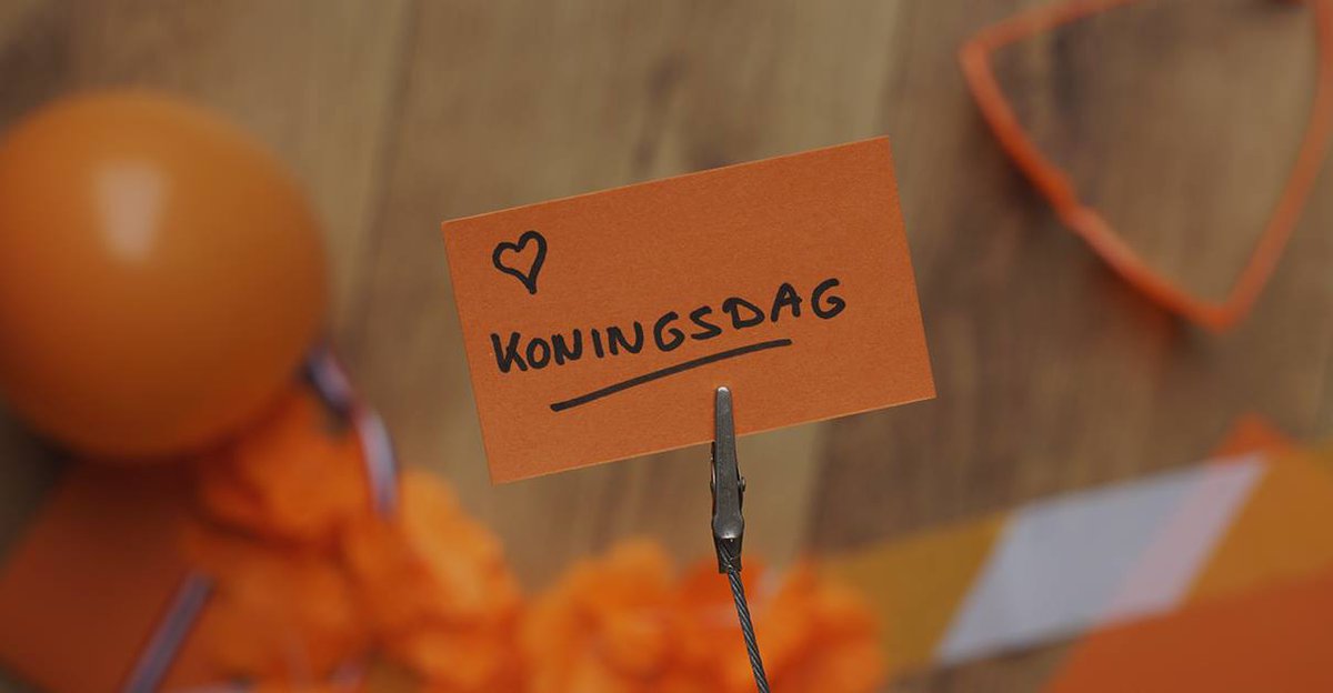 Morgen, op Koningsdag, is Hostnet gesloten. Maar we hebben ook goed nieuws: je kunt mooie Koningsdag-prijzen winnen op onze website. Blijf hostnet.nl vooral in de gaten houden. Fijne Koningdag!