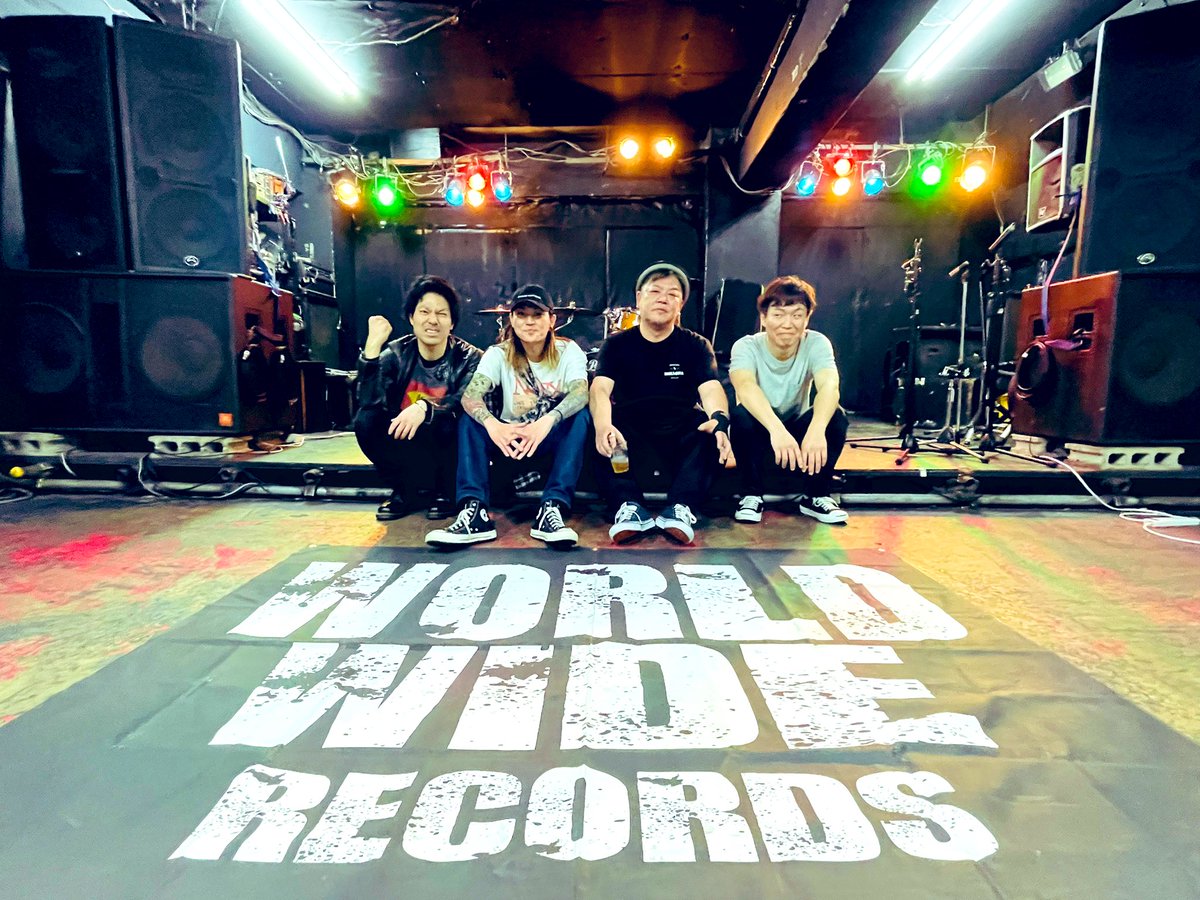 wwr_kg's tweet photo. 大阪発Lightsoutが
WORLD WIDE recordsに所属致しました！
MV解禁！
https://t.co/tnGfi6hnT0 https://t.co/jhhqYXxV9w