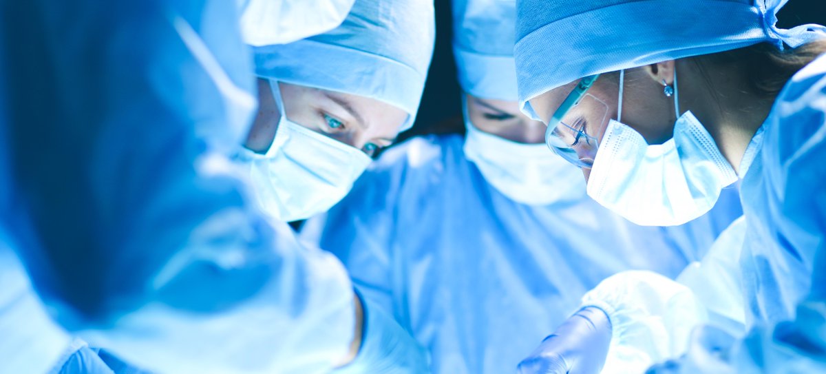 Join us for #EUROSPINEEduWeek, the premier educational event for spine surgeons and residents. Learn from top spine specialists worldwide, expand your knowledge, and refine your skills. Register now and don't miss out on this unique opportunity! eurospine.org/events/eduweek…