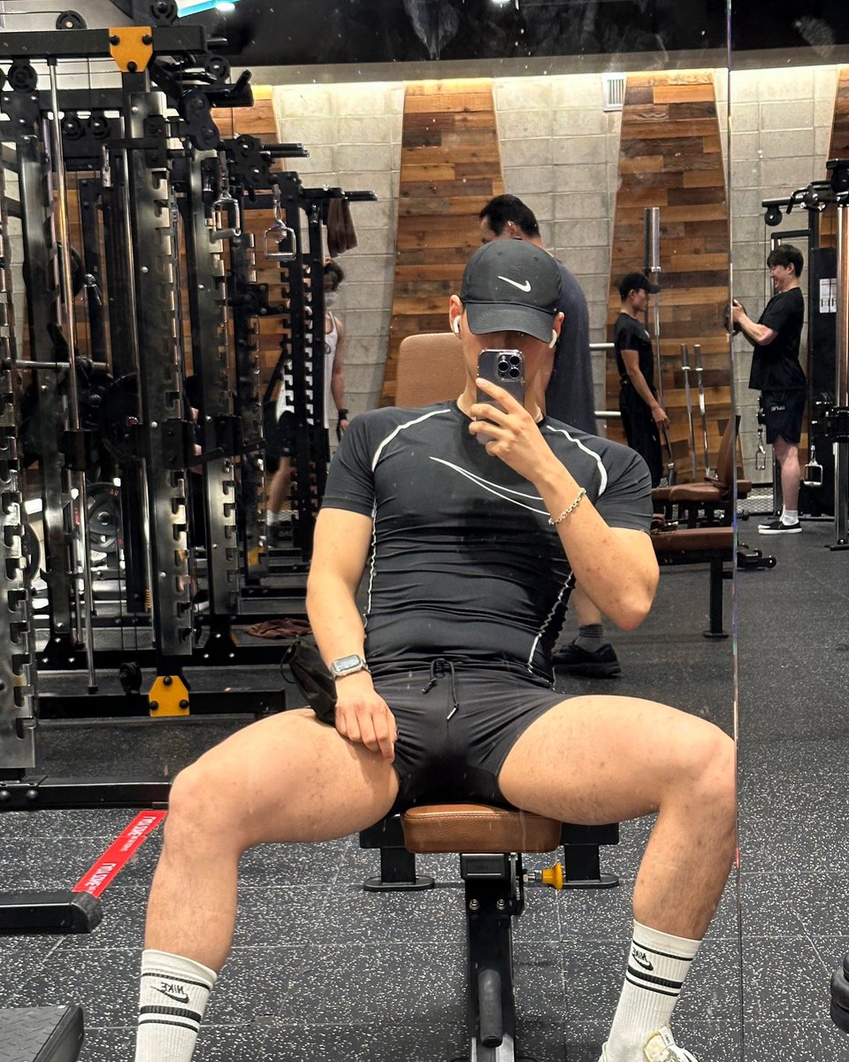 후우...
#오운완 #게친소 #맘눌뎀 #ㅇㅇㅇ