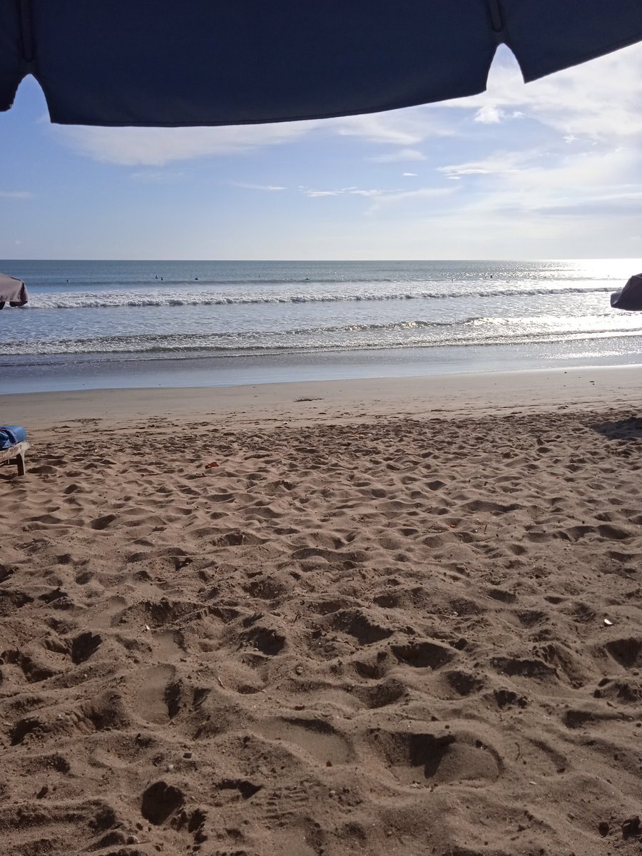 Milkitacoklat1's tweet photo. Ada partner di kuta bali?? https://t.co/SEHL1acQMT