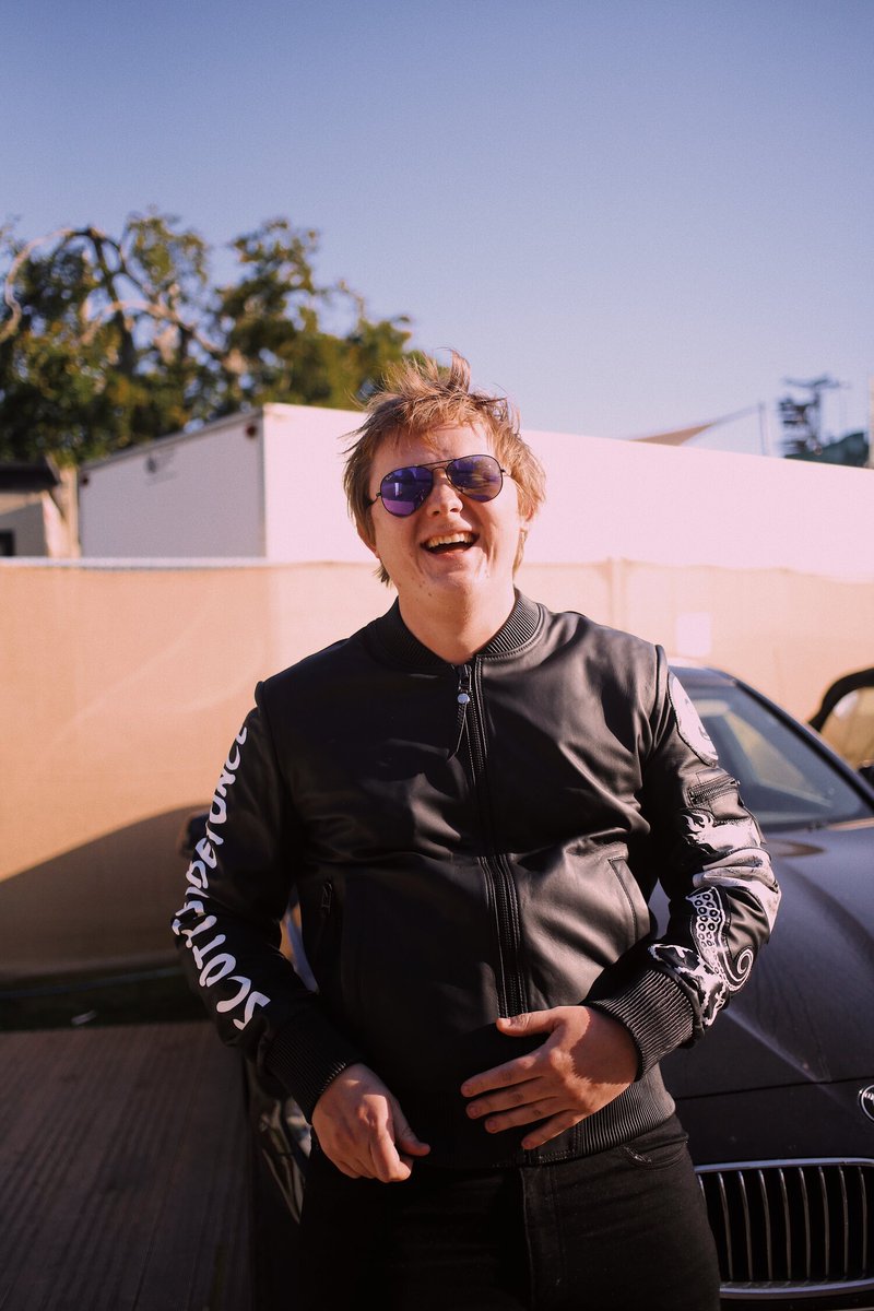 Forever my favourite picture of Lewis, oh how much I miss <a href="/BreeEmmaHart/">Bree Hart</a> and her iconic work 🫶🏼