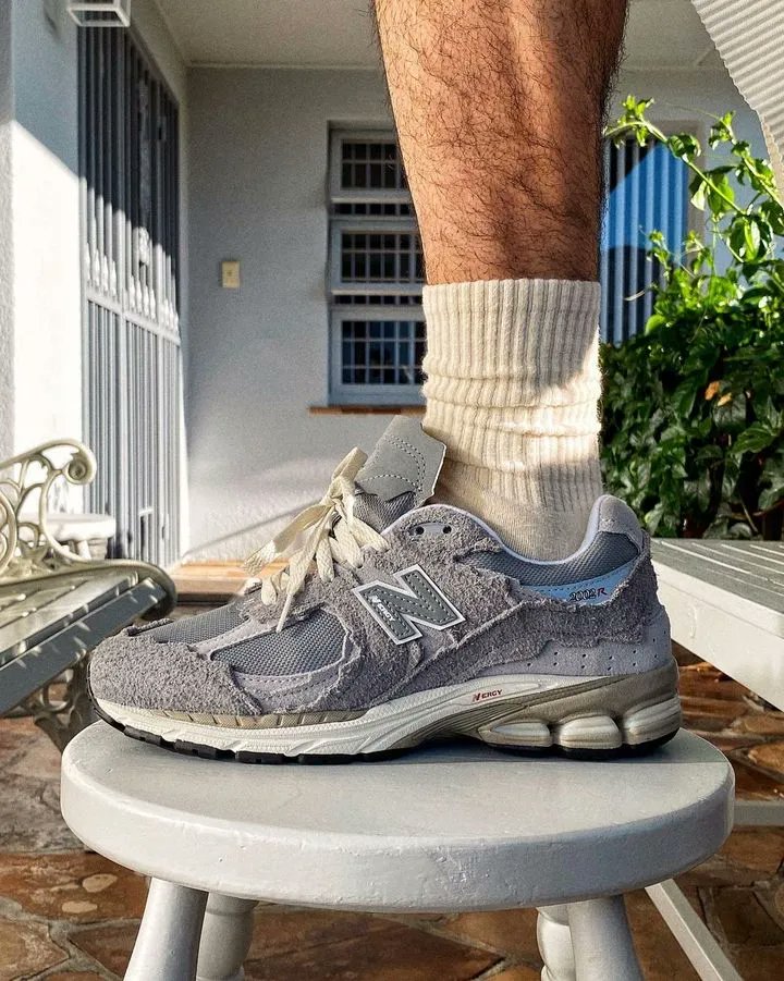 thedropdate's tweet photo. Protection Pack season...
-
Shop the New Balance 2002R 'Protection Pack' via the link! https://t.co/VZlKkBYJpF
Imagery courtesy of @liamxswartz 🎯
#thedropdate #newbalance #2002r #protectionpack #nb2002 https://t.co/rJzMXNIMzz
