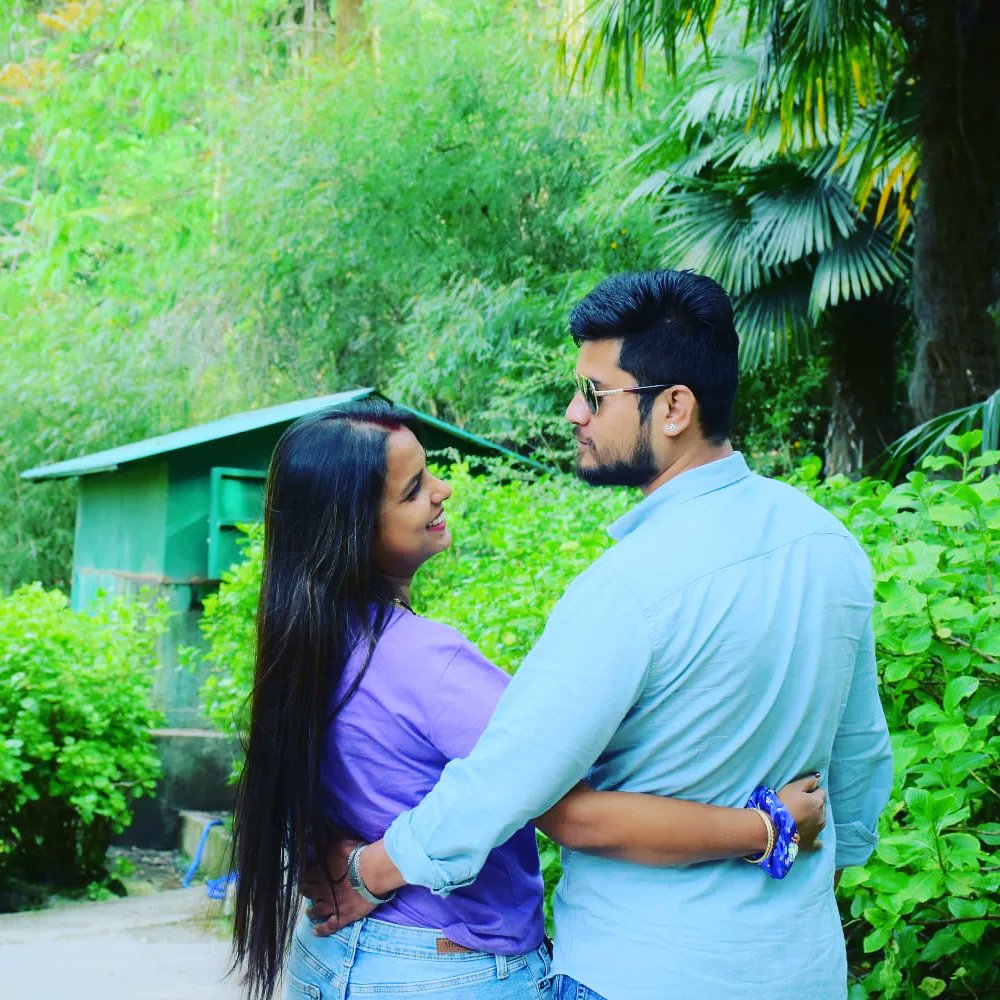 nehasaran90's tweet photo. To infinity ♾️🧿
Congratulations Mr. @pre6295 cheers to 1825days of togetherness 🥰 xoxo

#latepost #weddinganniversary #throwbackanniversarypic #20/04/18 #bettertogether #love #blessedlife #lovestory #husbandwife #marriedlife #couplegoals #foreverlove https://t.co/aolMapFrnC