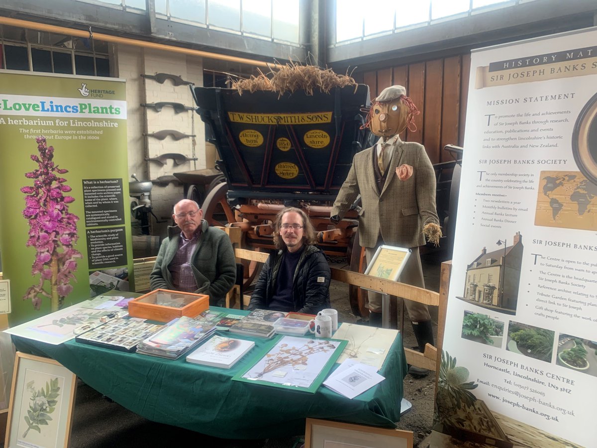 Nice to meet lots of folks at the recent Earth Day at Lincolnshire Life Museum @LincsMuseum the bloke at the back was better dressed......