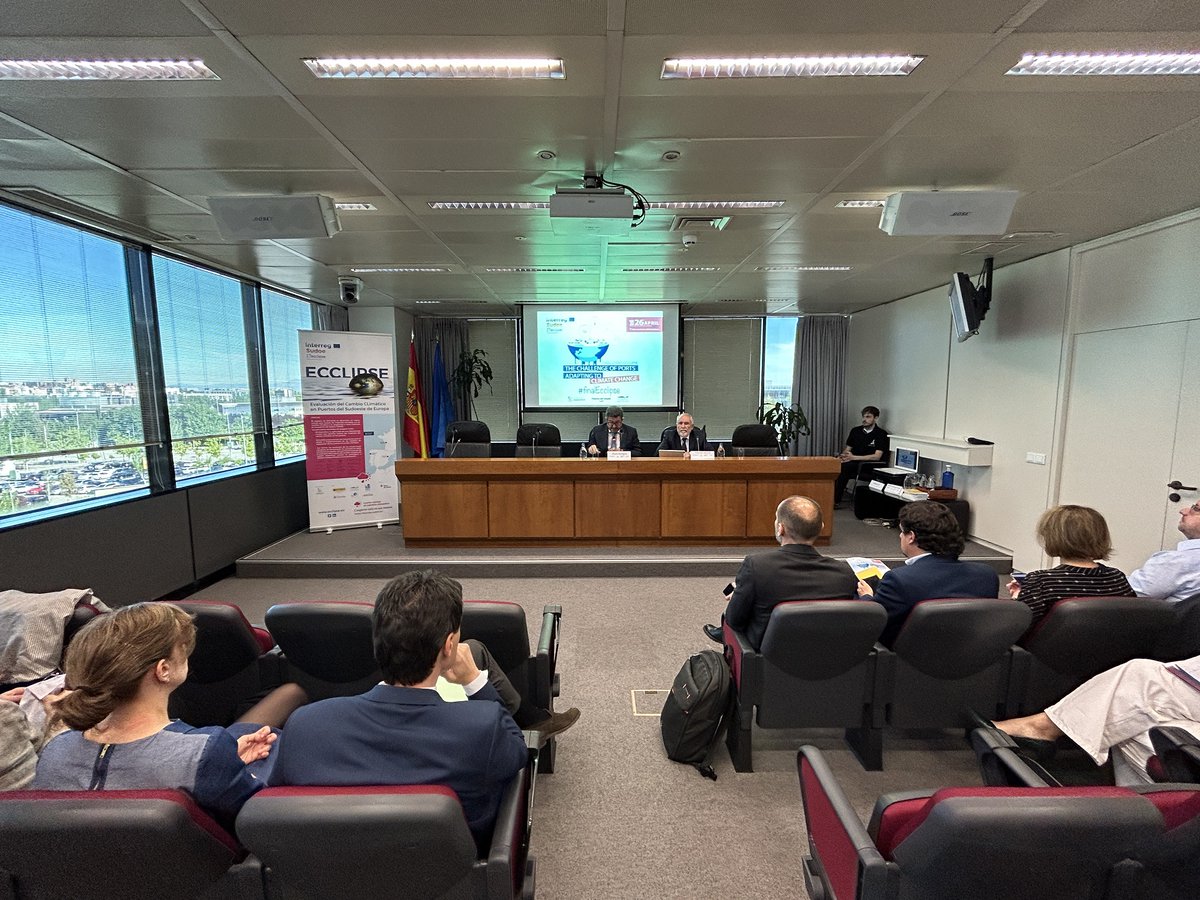 PuertosEstado's tweet photo. Comienza el evento final del proyecto #Ecclipse, inaugurado por el presidente de @PuertosEstado, Álvaro Rodríguez Dapena, donde se presentarán los retos de los #puertos para adaptarse al cambio climático. https://t.co/KjcQd9uMKR