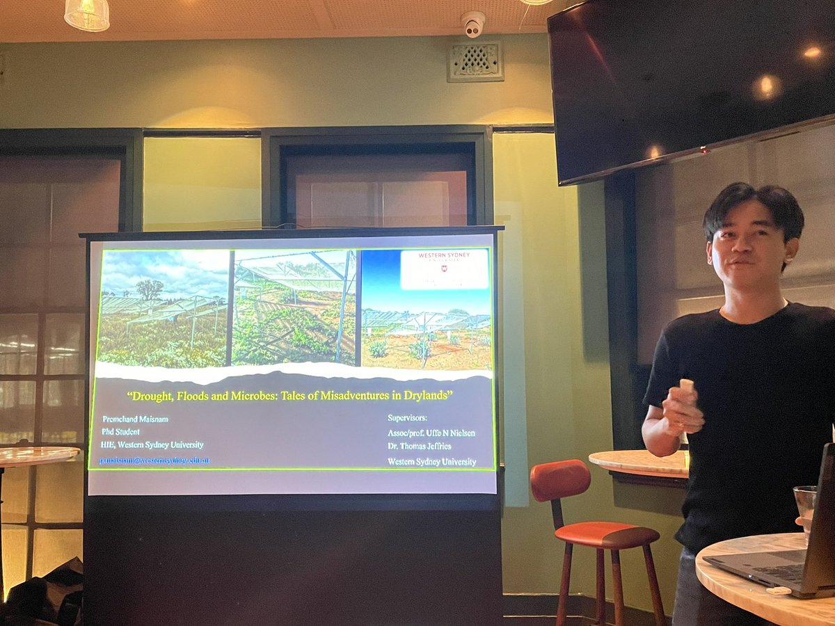 First up, <a href="/prem_maisnam/">Pc Maisnam</a> telling us how prolonged drought favours stress tolerant microbes in dry land soils 

Beautiful talk and congratulations on coming towards the end of your #PhD 

#JAMS #JAMSSyd #microbiology