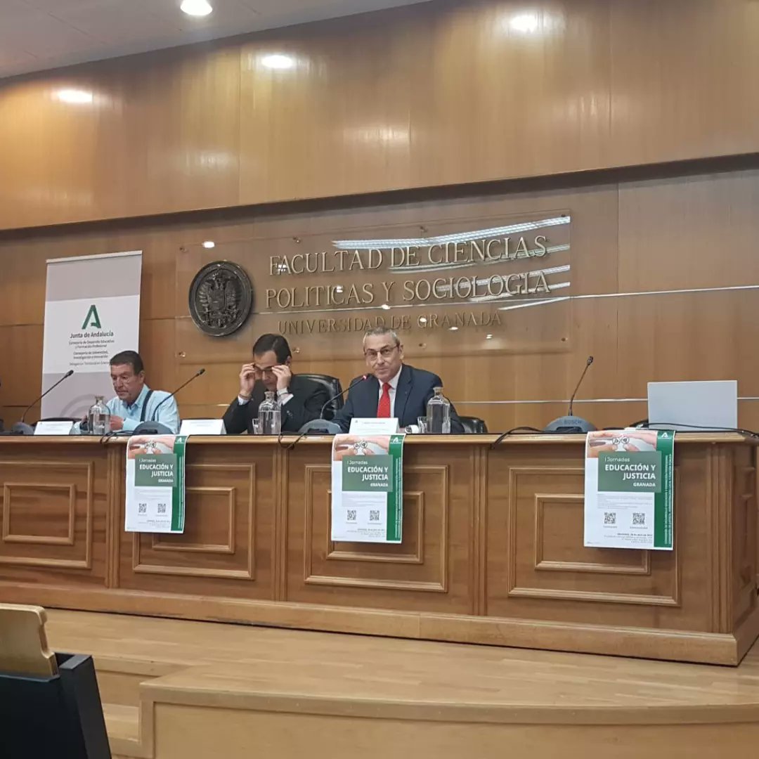 Nuestra jefa de estudios adjunta asiste a las jornadas de Educación y Justicia. <a href="/edpermanente/">Educación Permanente Personas Adultas Andalucía</a> <a href="/EducaAnd/">Consejería Desarrollo Educativo y FP</a> <a href="/fadultos/">Educación de Personas Adultas</a> #ipepgranada