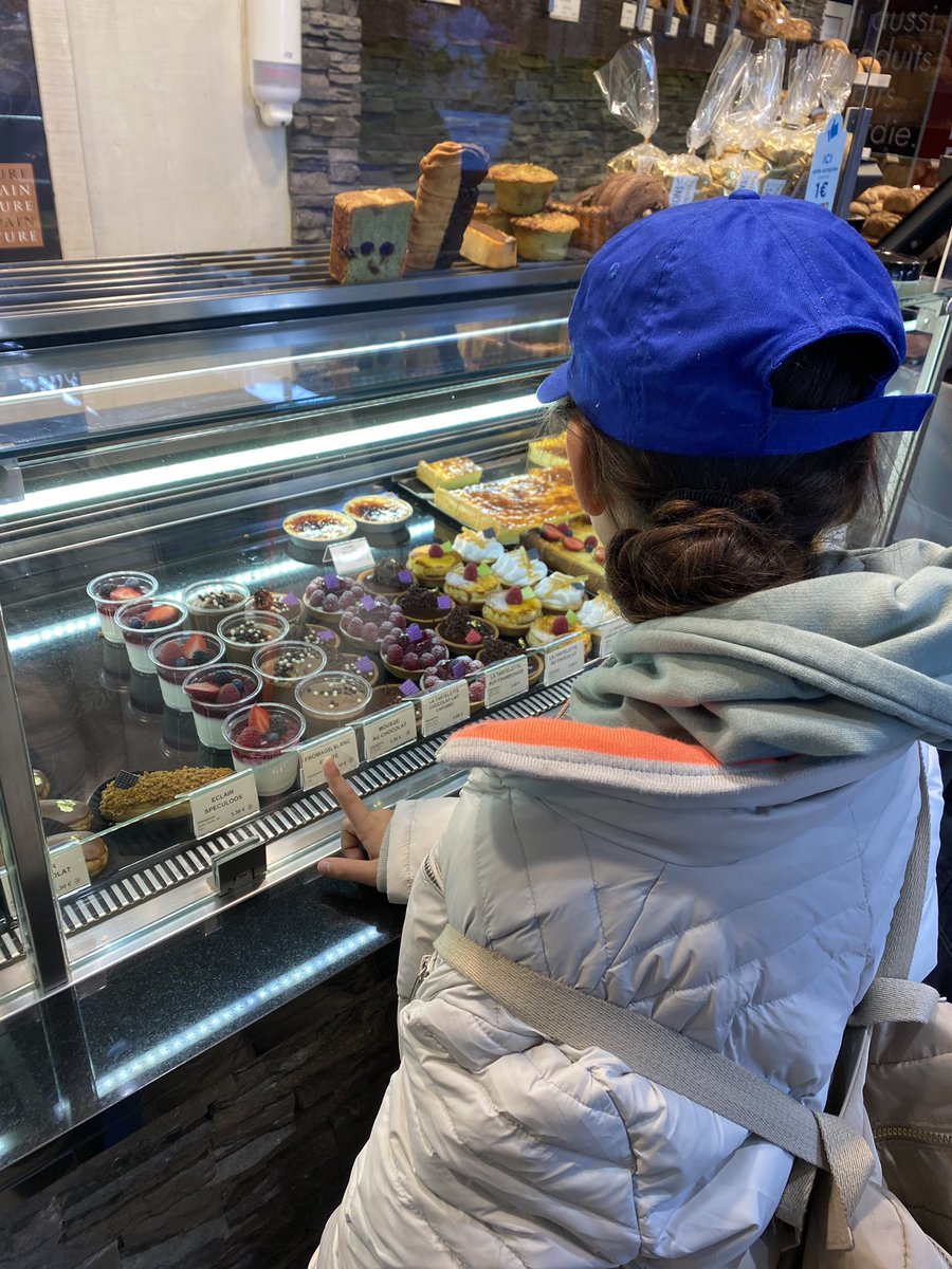 DerbyHighPrima1's tweet photo. Y6 are learning at a French market. π«π·#greatfun #excitinglearning #derbyhighprimary https://t.co/YNt0M1TQ7e