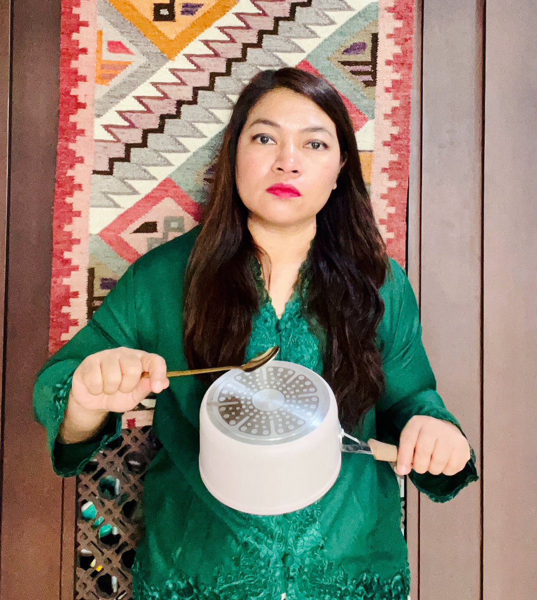 Wahyuningrum's tweet photo. Day-805 posting #potsandpansformyanmar every 8PM (Myanmar time) in solidarity with the people in Myanmar to quest for democracy, human rights, good governance, rule of law, and justice, 26.04.2023 #Themilitarycoupmustfail #istandwiththepeopleofmyanmar #WhatsHappeningInMyanmar https://t.co/EWjVldJ2sb