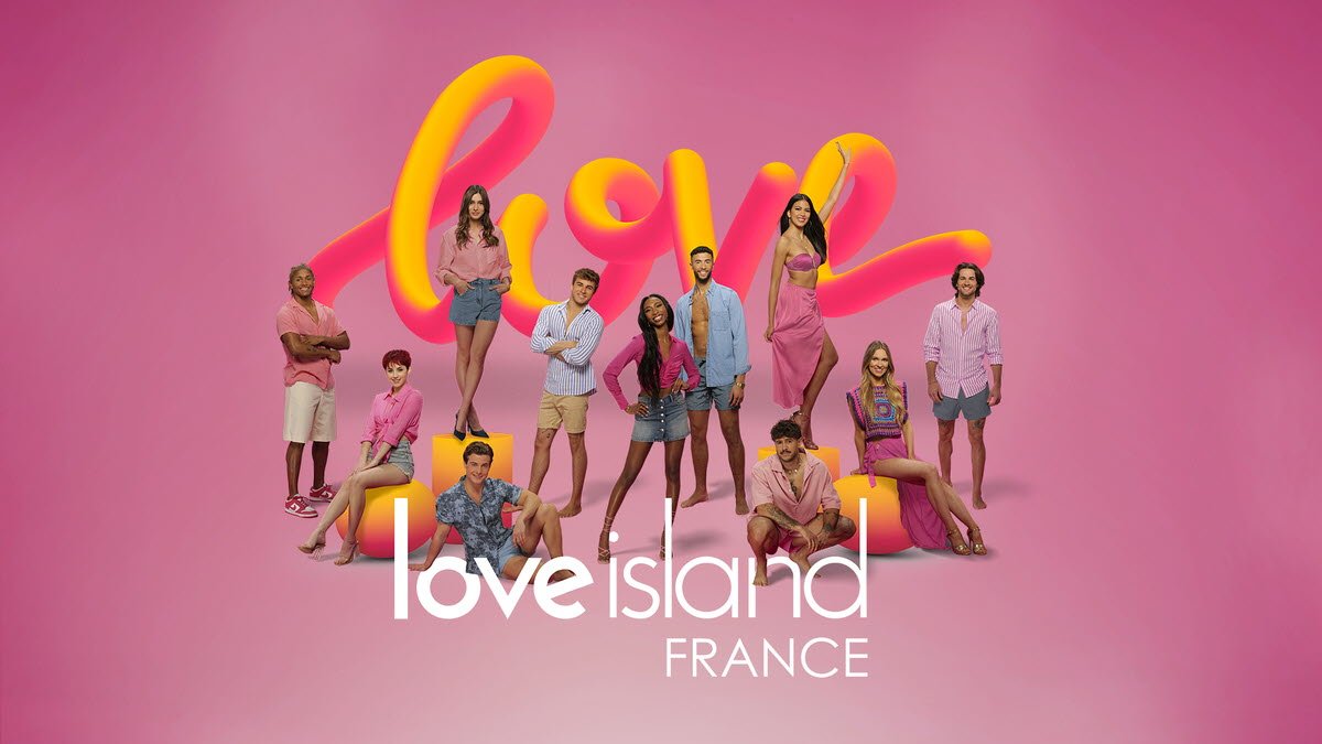 NewsTVReal's tweet photo. Le lancement de #LoveIslandFr en quotidienne sur W9 offre un score catastrophique à la chaine (236.000 téléspectateurs) A titre de comparaison, "Les apprentis aventuriers", qui occupait cette case auparavant, rassemblait en moyenne 420.000 téléspectateurs. https://t.co/ENO9Am0h0a