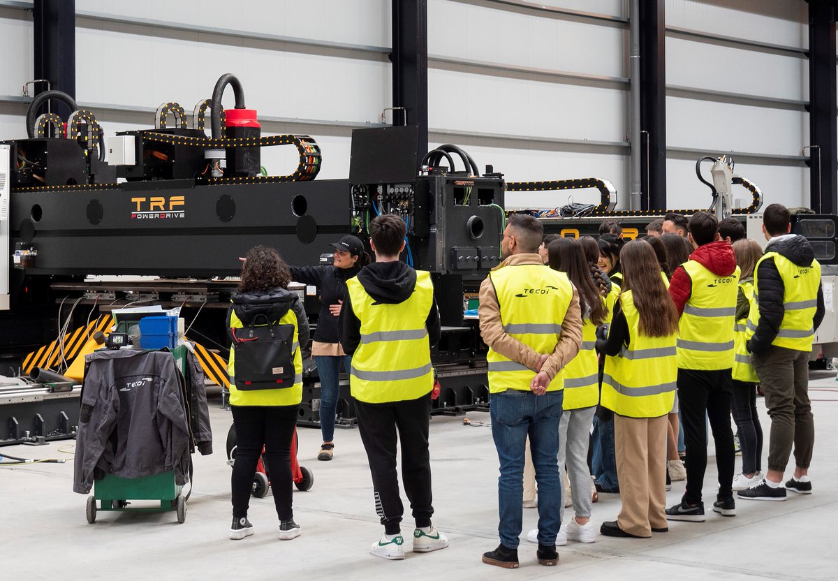 TecoiOfficial's tweet image. ¡Un placer recibir en #TECOI a los alumnos del IES Vadinia de Cistierna!

📚 Un año más, los chicos tuvieron la oportunidad de conocer de cerca el entorno de producción de #TECOI así como sus instalaciones de Investigación y Desarrollo.

tecoi.com | #plateprocessing