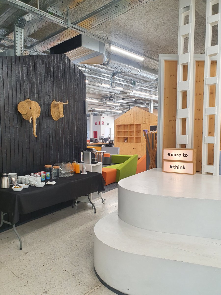 Hoy estamos en la sesión de finalistas de la competición #YoungLionsDesign, patrocinada por <a href="/FutureBrandMAD/">FutureBrand Madrid</a> y celebrafa en sus increíbles oficinas 

Suerte a todos!🤞