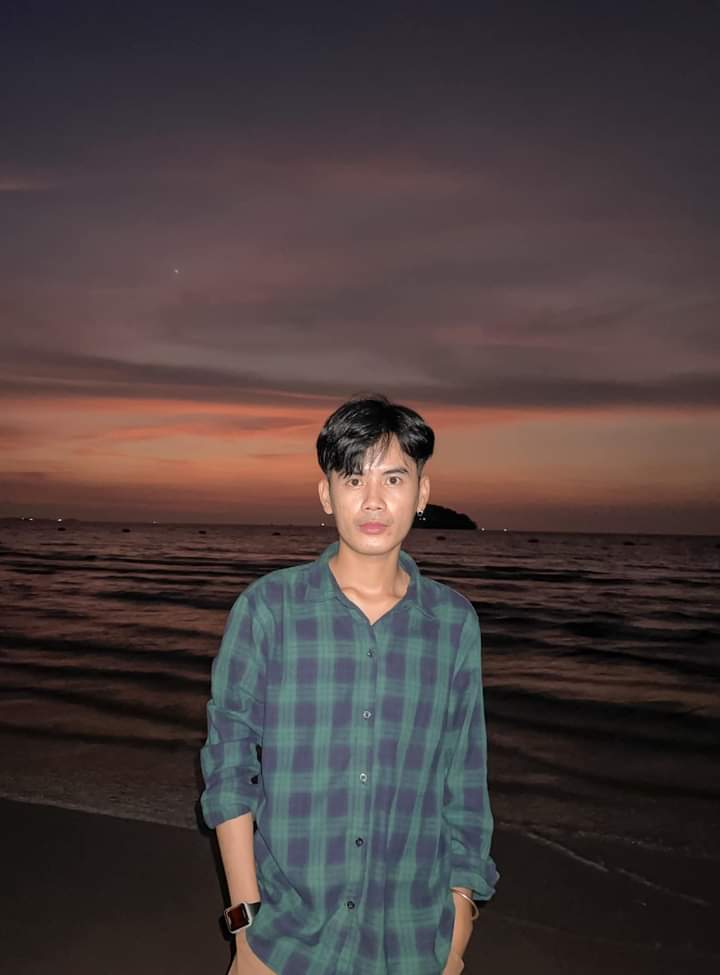 KhnerL's tweet photo. បើចង់ខ្លាចទៅជាមនុស្សពិសេស ឈរនៅកន្លែងខ្ពស់ជាងគេ ដាច់ខាតត្រូវ��ែមានការលះបង់ តែពេលខ្លះក៏ត្រូវសួរខ្លួនឯង តើនោះជាអ្វីដែលយើងចង់បានមែនឬអត់? https://t.co/pjcYjrZSn9