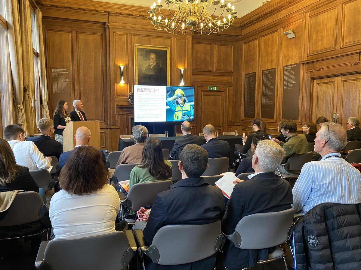 IMechE's tweet image. Co-Author, @laurajokent, Public Affairs and Policy Advisor at IMechE says:

“In 2020, loses across 12 global cities amounted to $44bn, by 2050 this will rise to $84bn if emissions are not addressed”

#AdaptingToHeat