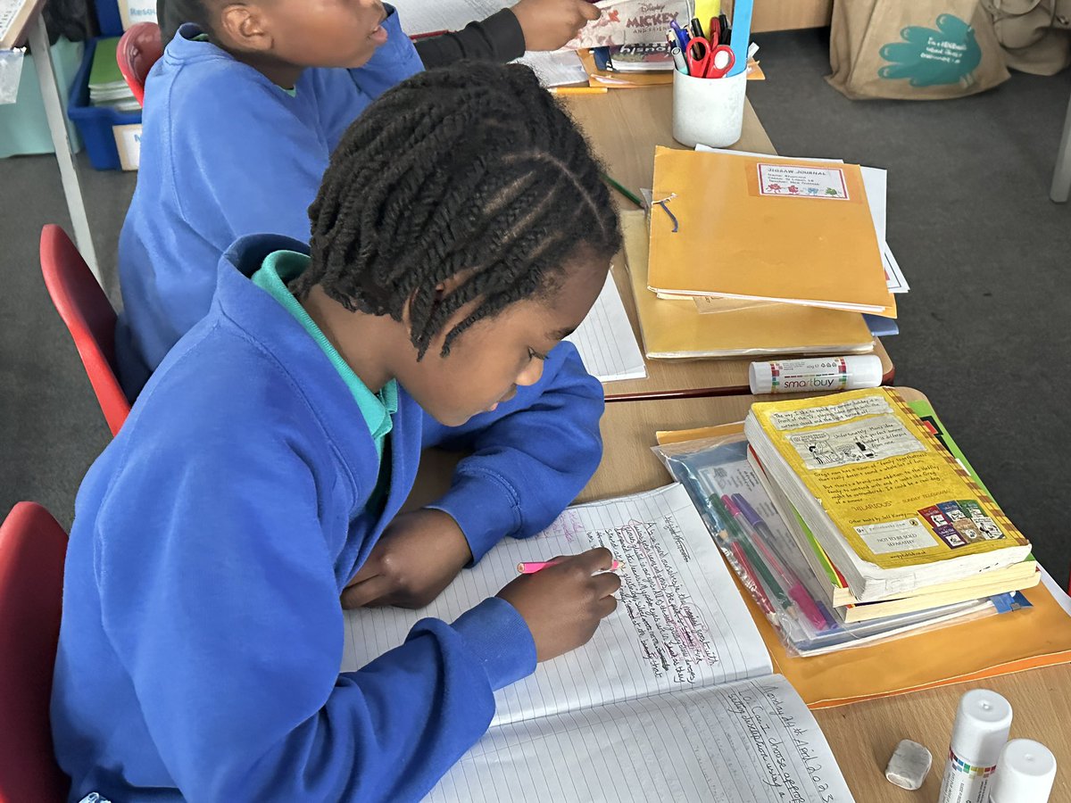 STOCSch's tweet photo. 4B are very busy this morning, setting the scene for their stories! It’s all in the planning! 💛💙👍🏻 @STOCSch @theliteracytree #settingthescene #imagination https://t.co/P6ZjPqf0gh