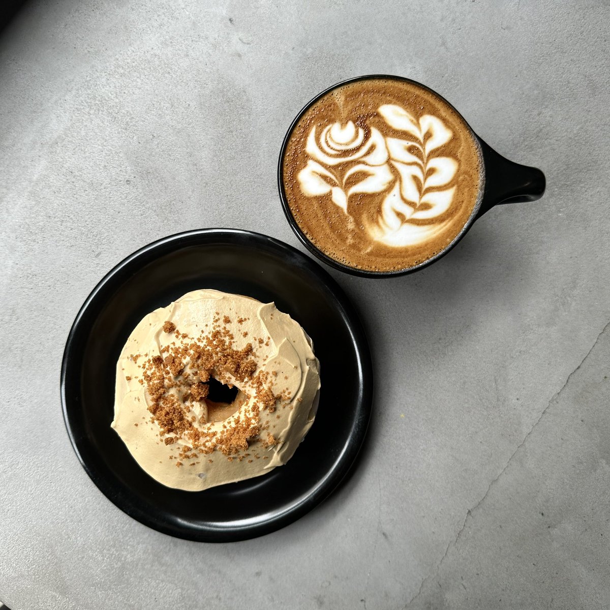 kenken_baaaa's tweet photo. 🍩☕️ https://t.co/U0ocmrUvba