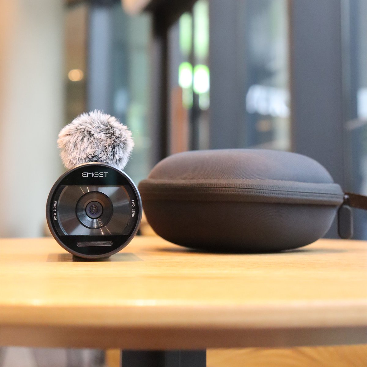 EMEET_Official's tweet image. 🚀Experience live streaming easier than ever.
To be that professional streamer, all you need is no more than an #EMEET #StreamCamOne and a mobile phone. That's ALL!!!
Enjoy Pre-Sale Exclusive Offers:
✅$1=$50 OFF
✅Buy 3 get 3 free tripods
Grab one NOW👇
emeet.com/products/emeet…