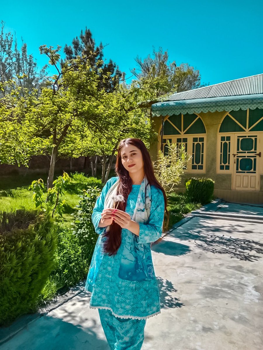 NuzhatMumtaz's tweet photo. The best time is when you are at home 🏡 

#GilgitBaltistan #Ghizer #home https://t.co/xLjdeBbnWn