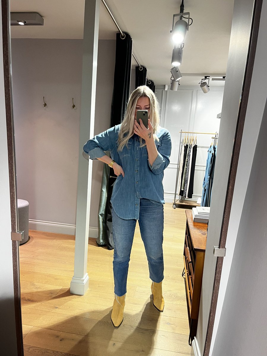 aoife_patrick's tweet photo. Double denim &amp; evil eyes 🧿👖🫶🏻 #mvstyle #OOTD @WeAreMV_ @JeanneTebbutt https://t.co/JCokZNOdbE