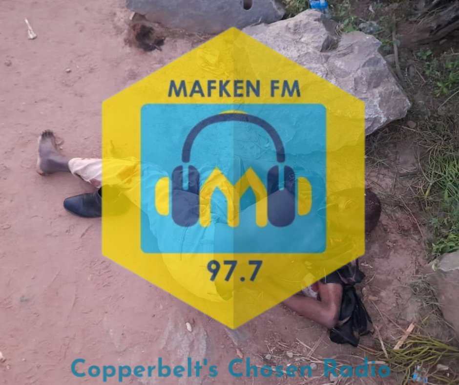 An unidentified man has allegedly been killed by unknown people in Mufulira’s Kantanshi township. 
The body was found this morning in section 3B near Shinde Stadium. 
Police are yet to give a detailed statement.

#copperbeltschosenradio #murdercase #zambia #mufulira