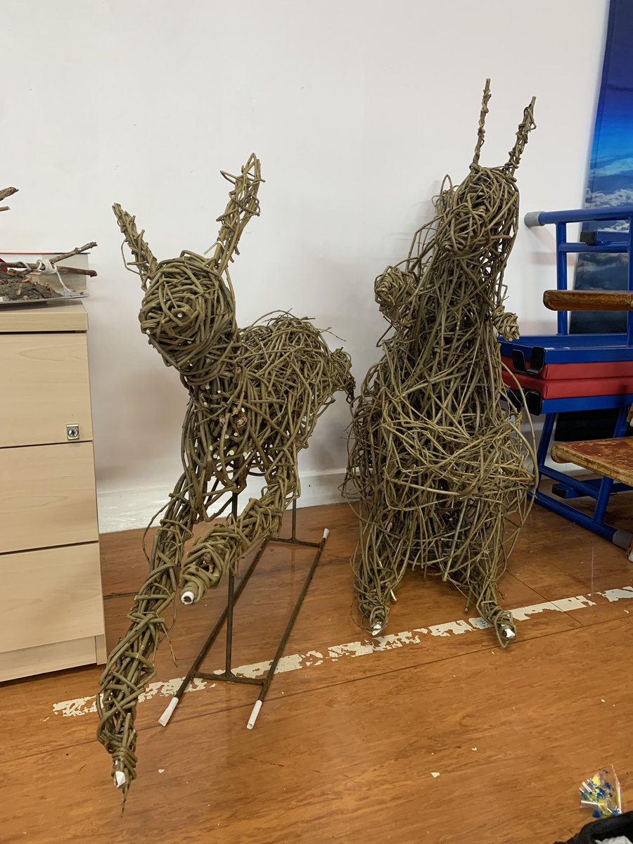 StJamesElstead's tweet photo. The whole #school took part in an #ecofriendly craft day last week. Willow-weaved fish, willow animal #sculptures and #upcycled fabric #weaving happened across the school. Huge thanks to Willow Twisters for running the animal sculptures and our amazing PTA for funding it all! https://t.co/ztqaDnak1k