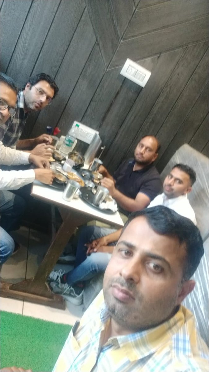 vivek_sharma97's tweet photo. बहुत बहुत धन्यवाद @TheUpenYadav @akrepaswal जी @gopal_dilsey जी @PIYOOSH_THORI जी एंड #बीकानेर_टीम आपके सहयोग से सभी 1378 ओनली काउंसलिंग वालो का लेटर जयपुर पहुंच गया है अब जयपुर टीम तैयार हो जाओ !
@TheSunilBci @sunilkumarsmu @swatiCh13197695 @drsrmenaria @KartikJSK @DRJ9714 https://t.co/4V009Eo1ZK