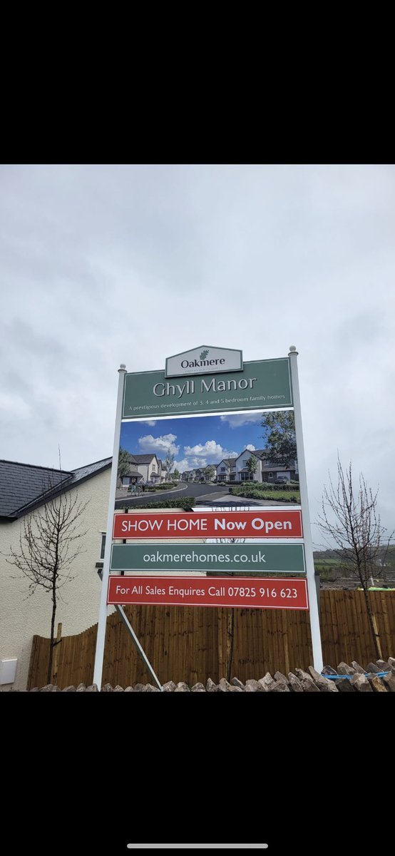 WISEONE_UK's tweet photo. On the weekend our advisor Damien was at Ghyll Manor with Oakmere Homes in Kendal offering advice and support. #newbuild #mortgages #Kendal https://t.co/cfldvhDE9u