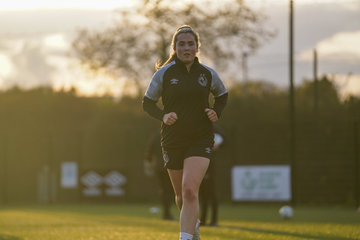 RoversWomen's tweet photo. Putting the work in 👊

#TheTopTwo https://t.co/841myy0nxZ