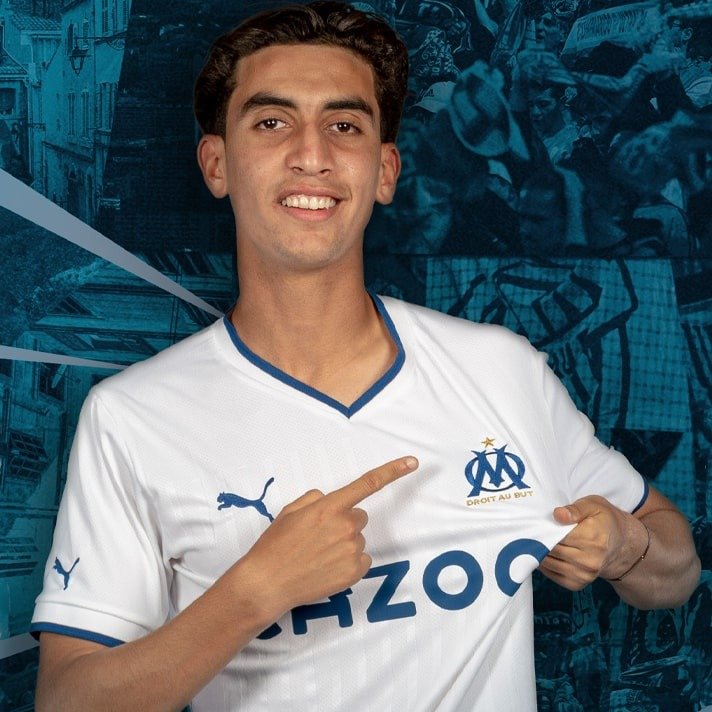 _PointDePenalty's tweet image. Pour les marseillais qui veulent soutenir leur équipe dans la course à la qualification en LDC, le maillot domicile de l'OM est en promo sur Kitbag ! 🦈

Il revient à 54€ au lieu de 90€ et il reste encore quelques tailles 👀

Par ici la team OM 👉 bit.ly/3LuvqfO