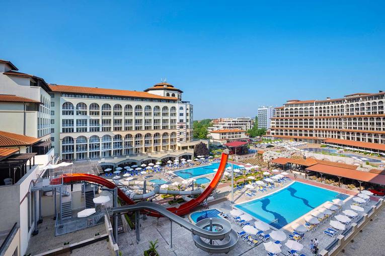 travel_tts's tweet image. #bulgaria Offer from £2716

2 Adults 2 Children
7 Nights All Inclusive, Junior Suite, Melia Hotel
22kg Luggage pp
Shared Transfers
Cardiff Flights departing 27th May 2023 
Pre booked flight seats included
@MeliaHtlResorts 

#sunnybeach #balkanholidays