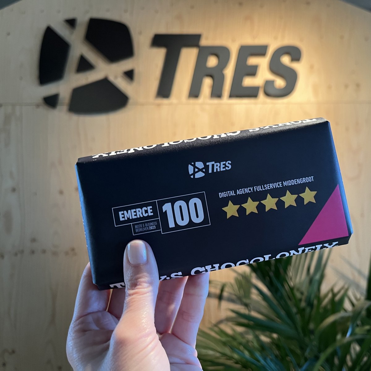 🎉 TRES is in de categorie digital agency fullservice middelgroot opnieuw opgenomen in de Emerce100, de lijst van beste bedrijven in de Nederlandse e-business!

Trots op het team en onze opdrachtgevers voor deze prachtige vijfsterrennotering! bit.ly/41D6Yyp #Emerce100