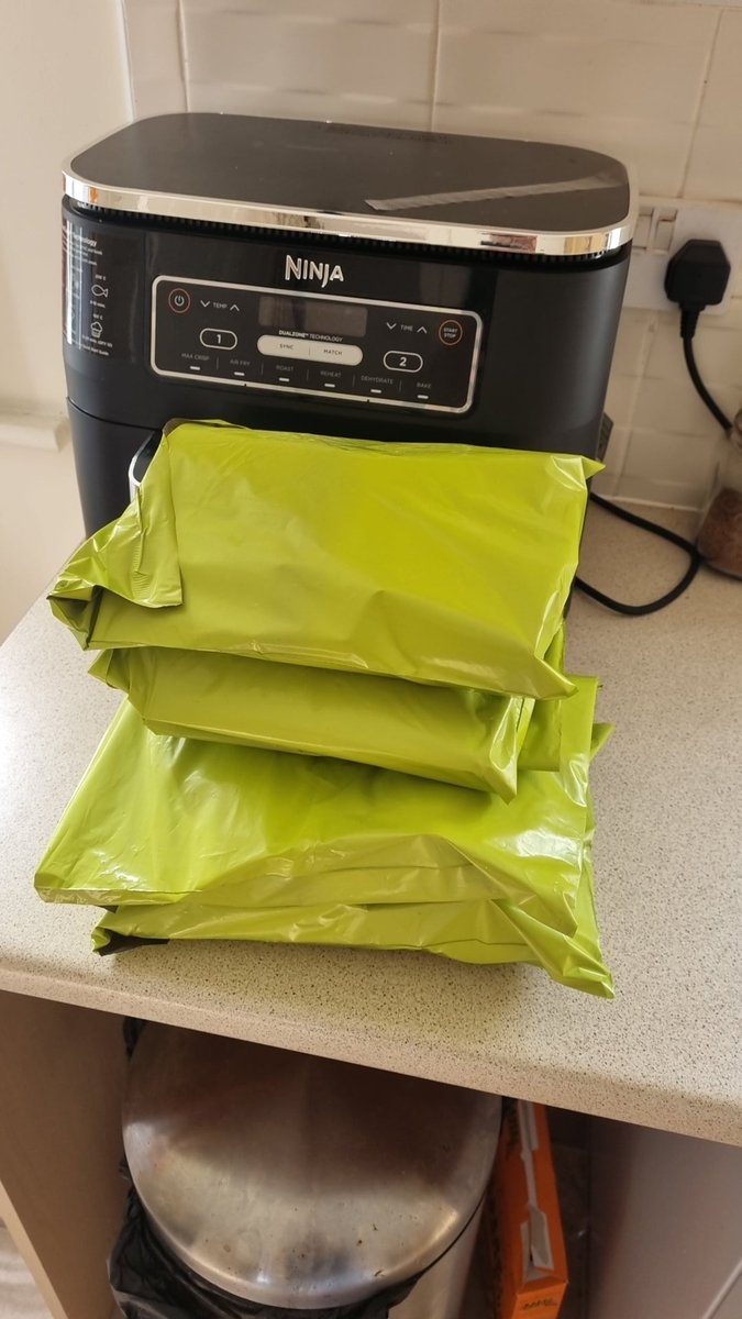 DOC_erc20's tweet image. Parcels going out today!!! Let&apos;s get it #DOCarmy time to get cracking 👏