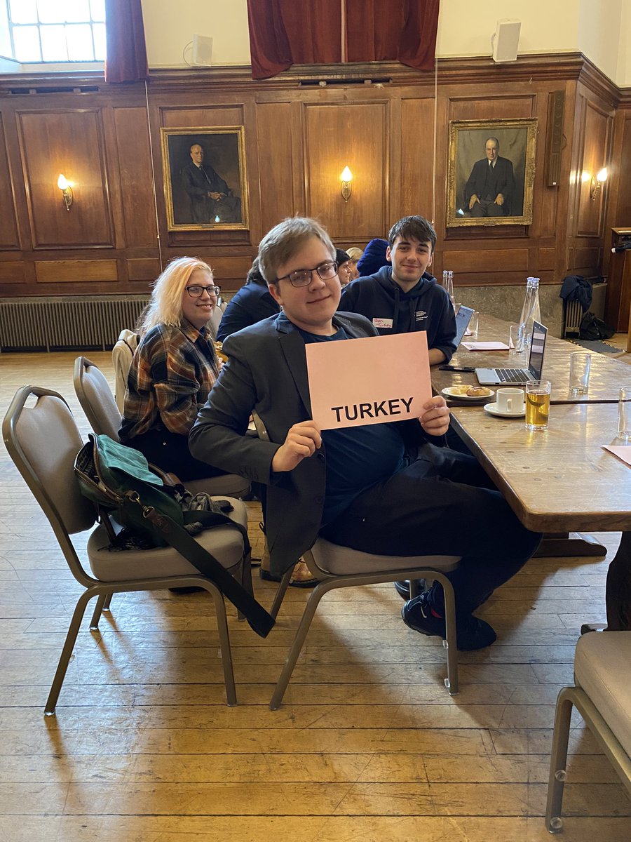ZatsepinaLuba's tweet photo. We are in London today for the BISA #ClimateSim The LJMU negotiating team are ready 💪 @LJMUIR5 @MYBISA https://t.co/pijxJCZRTG