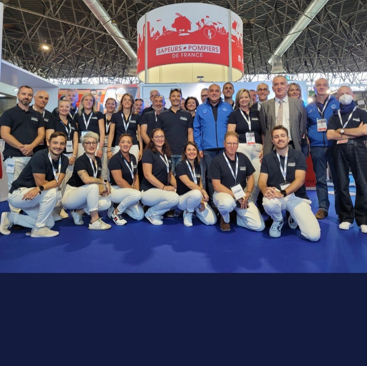 SCaperan's tweet photo. [merci à la @MNSPF ]dernier post en tant que responsable du service social de la MNSPF pour remercier l’ensemble du réseau@Sapeurs-Pompiers de France 🚒🚨pour cette belle expérience professionnelle. 
Belle continuation à vous tous ♥️ https://t.co/9HLedUf3Kt