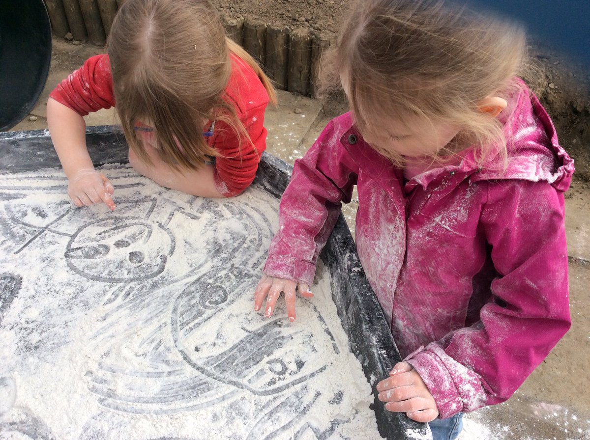 DeansNursery's tweet photo. Look at our amazing creatio https://t.co/7kctL9NA86