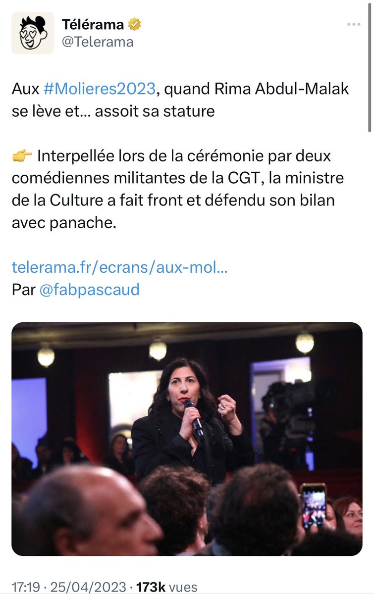 Carene1984's tweet photo. Petite leçon de propagande :
1 Jean-Marc Dumontet, ami de Macron, président de la cérémonie des Molières permet à la ministre de la culture de sortir de l’ombre lors d’une mise en scène grotesque.
2 Les médias aux ordres font l’éloge de son intervention
3 Hanouna dénonce la supercherie