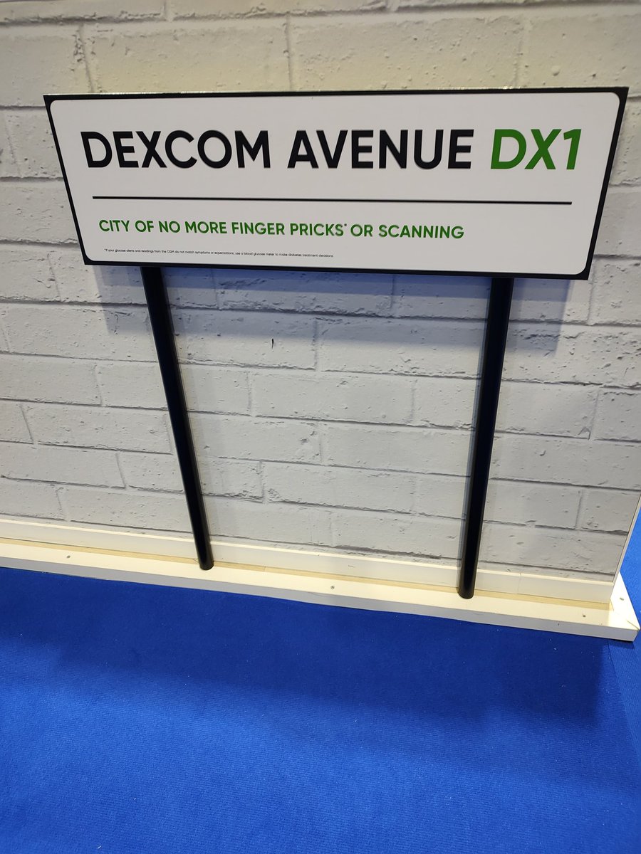 DiabeticQueen1's tweet photo. ๐
Checking out G7 & DexcomOne at Dexcom Avenue @dexcom #Nopricks
#DUKPC23 https://t.co/RvmyxnOEmC