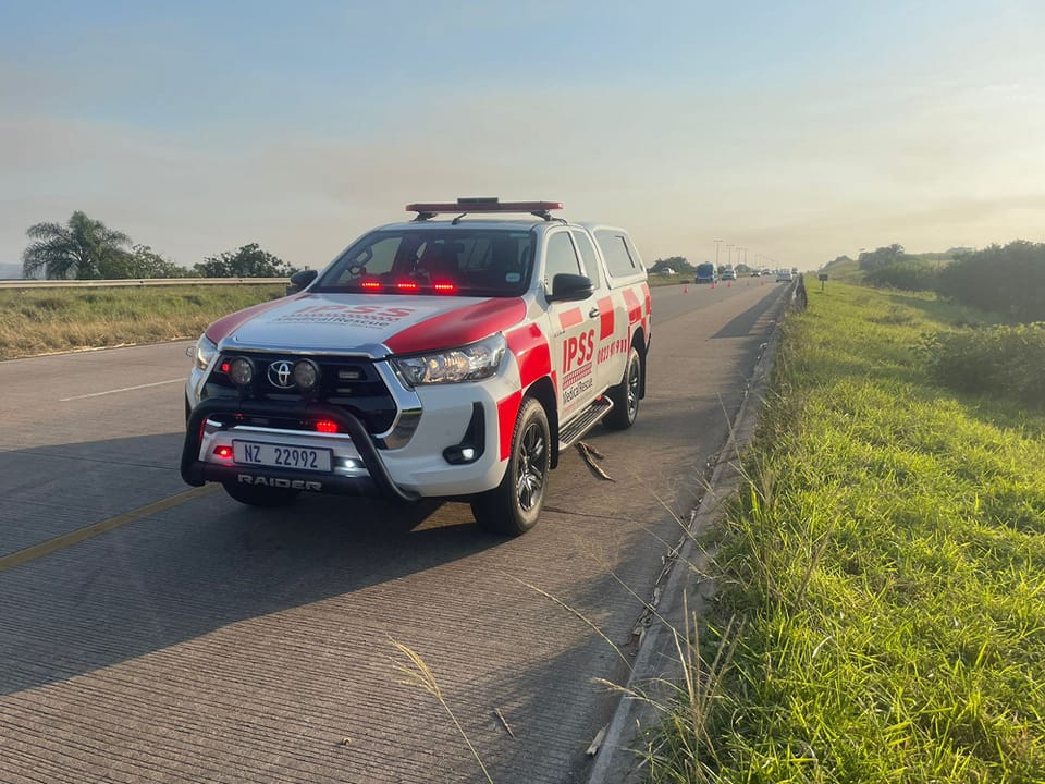 Arrive Alive (@_arrivealive) on Twitter photo An adult male of unknown age was hit by multiple vehicles on the N2 Southbound before Tinley Manor Oframp ow.ly/Iv1050NT3Rb
#ArriveAlive #PedestrianCollision <a href="/IPSSRescue/">IPSS Medical Rescue</a> An adult male of unknown age was hit by multiple vehicles on the N2 Southbound before Tinley Manor Oframp ow.ly/Iv1050NT3Rb
#ArriveAlive #PedestrianCollision <a href="/IPSSRescue/">IPSS Medical Rescue</a>
